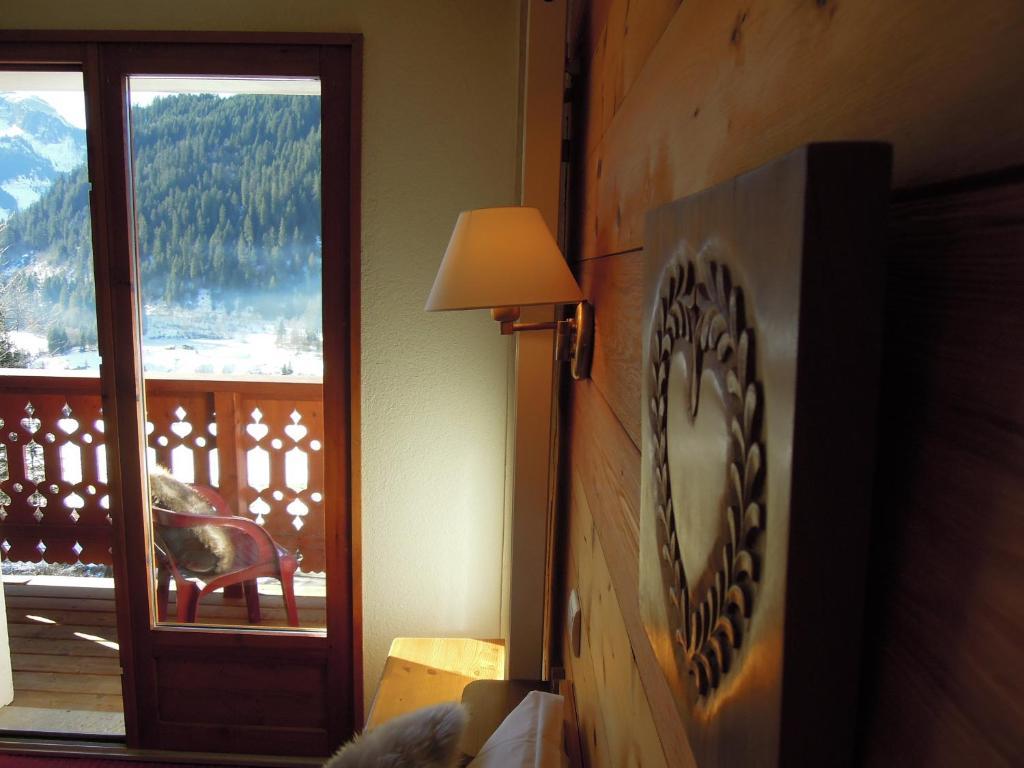 Hotel Le Roitelet Châtel Habitación foto